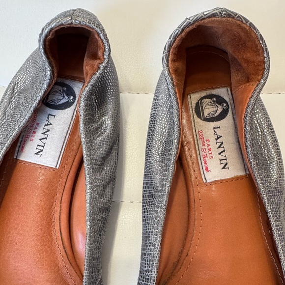 Lanvin Paris SILVER Textured flats Shoes Ballet Slip On 6.5-7 LEATHER - Picture 2 of 9